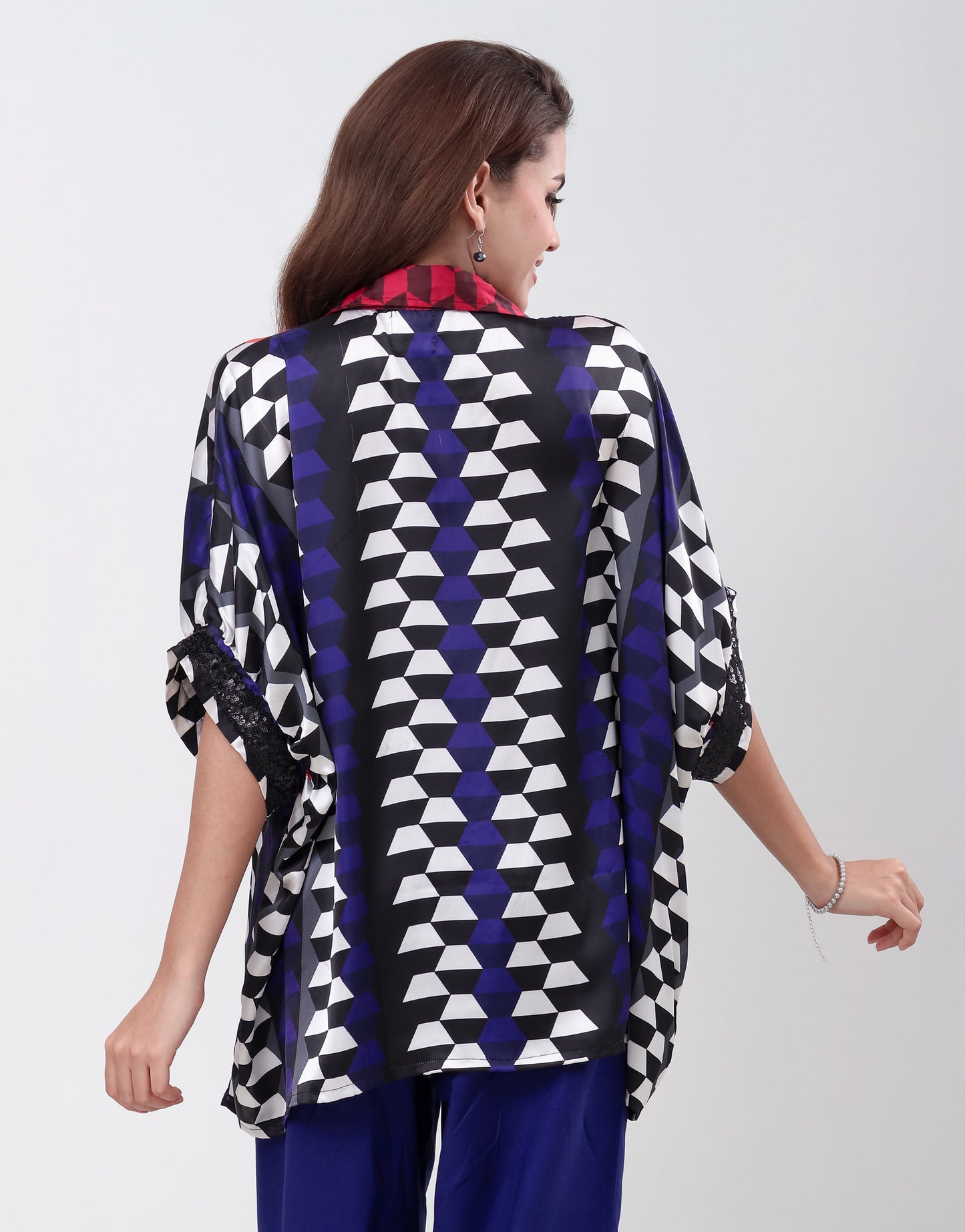 A24 - Geometric Glam