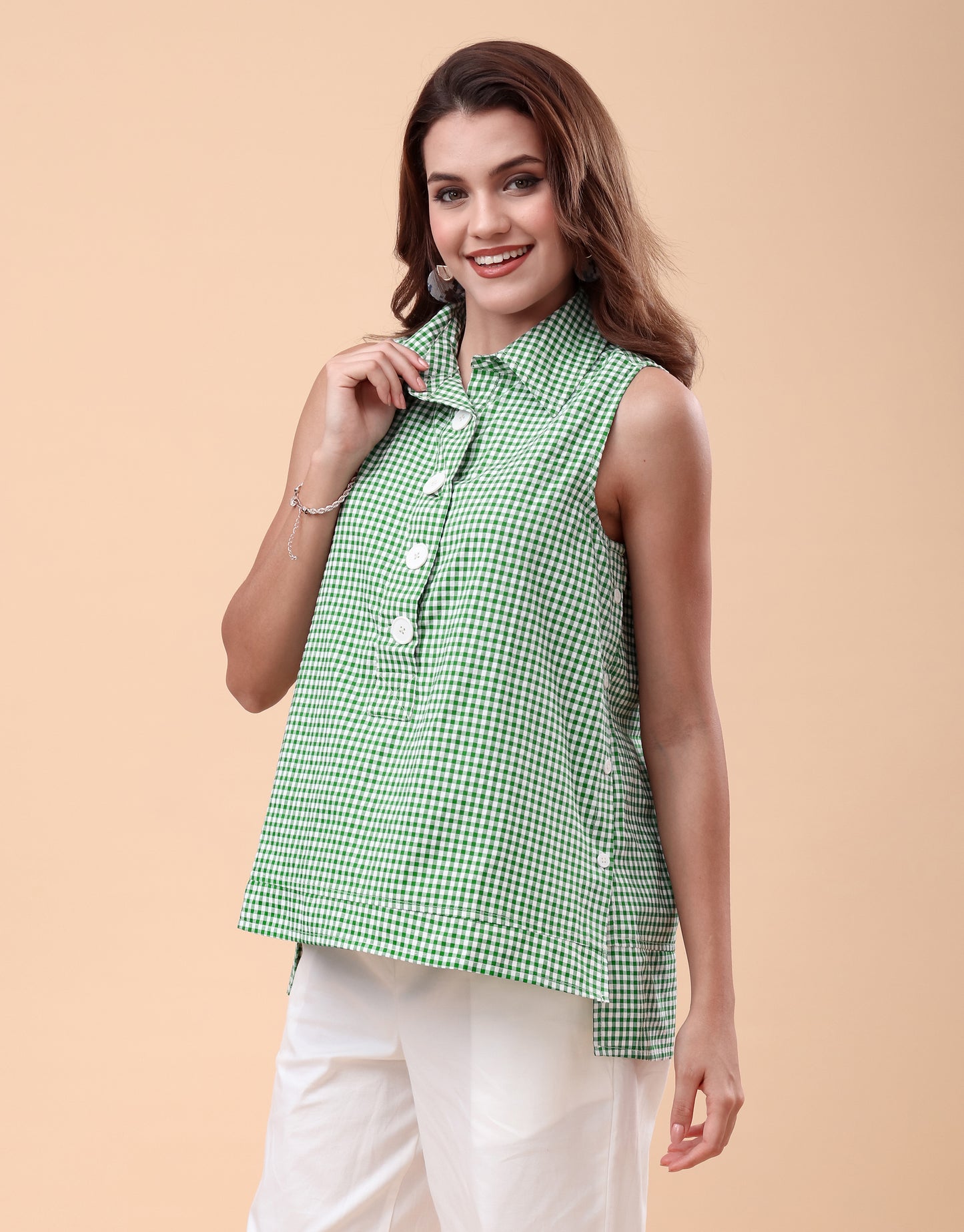 A41 - Checkered Chic