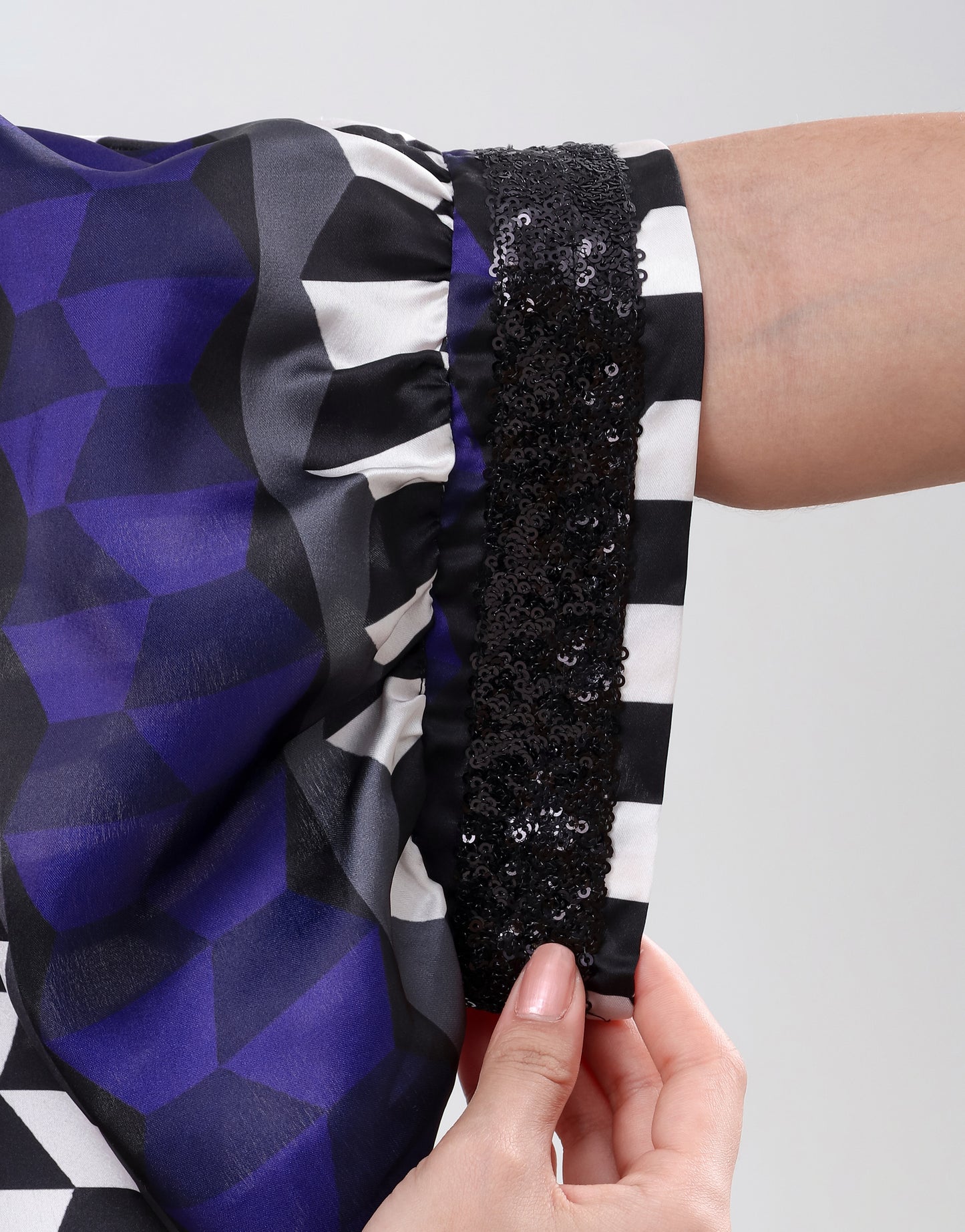 A24 - Geometric Glam